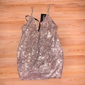 rose gold chain strap sequin plunge bodycon dress